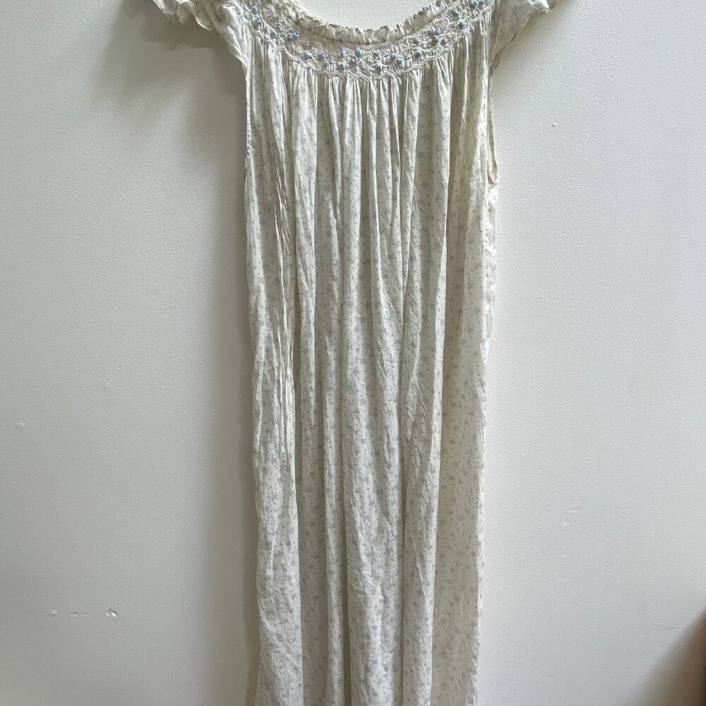 Doen Lovisa Nightgown Small Floral Smocked Neck Midi - Picture 3 of 9